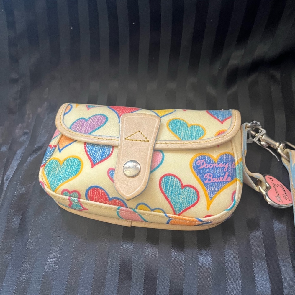 Dooney & Bourke Heart Pattern Wristlet Tan
